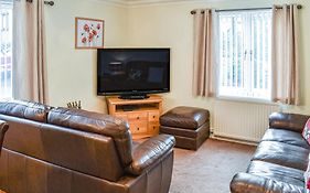 7 Oaklands